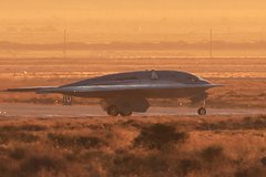 Read more about the article Американский «стратег» B-21 совершил полет на близком расстоянии